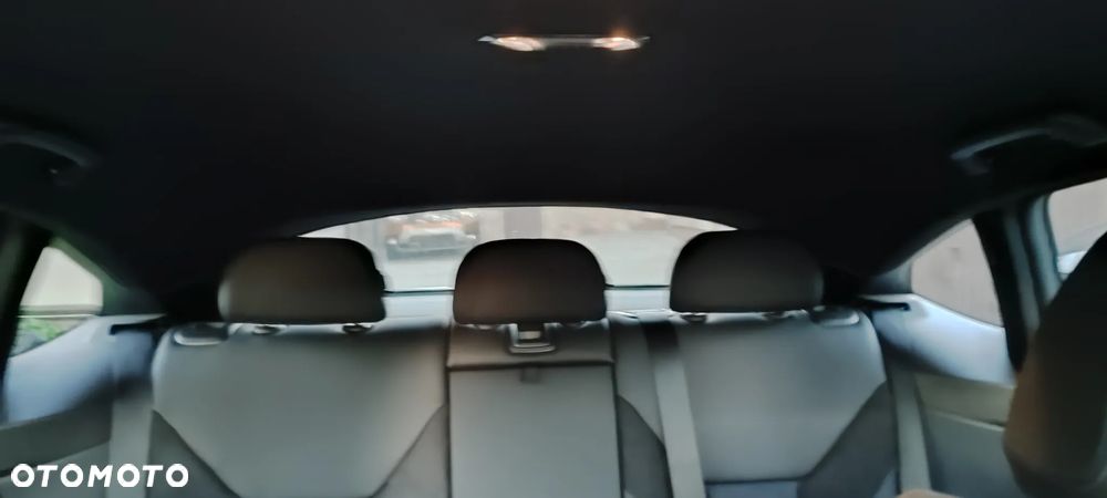 BMW i4 - 23