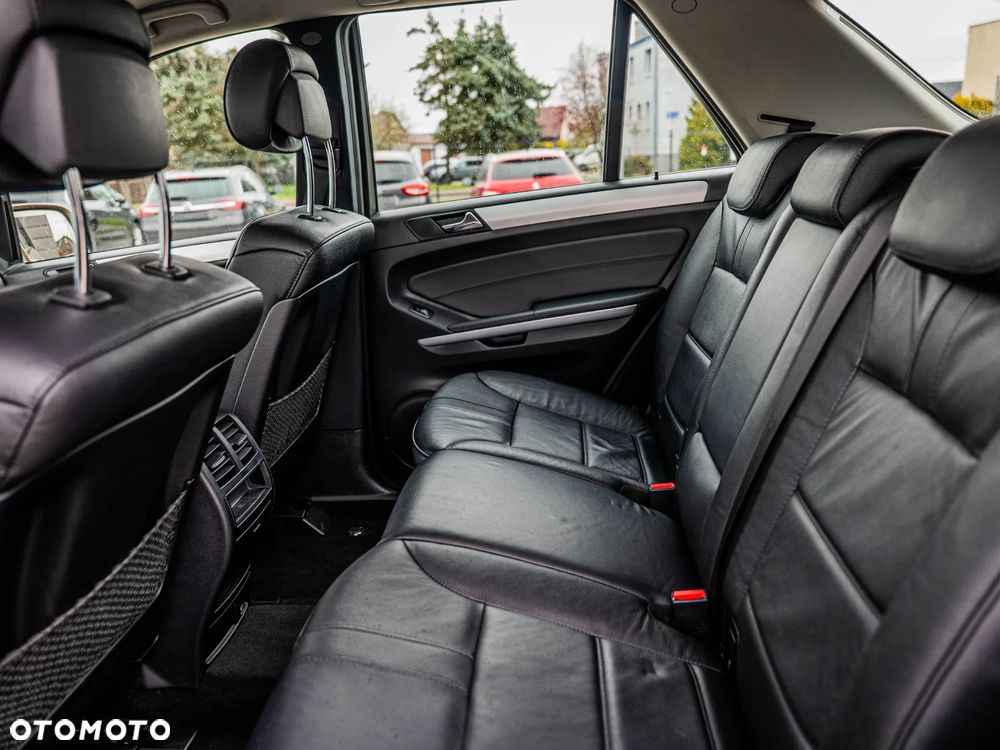 Mercedes-Benz ML - 19