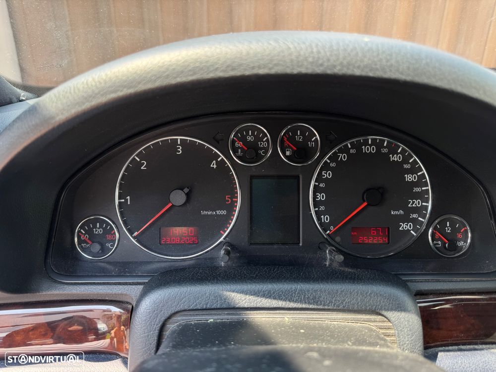 Audi A4 Avant 1.9 TDI Attraction - 7