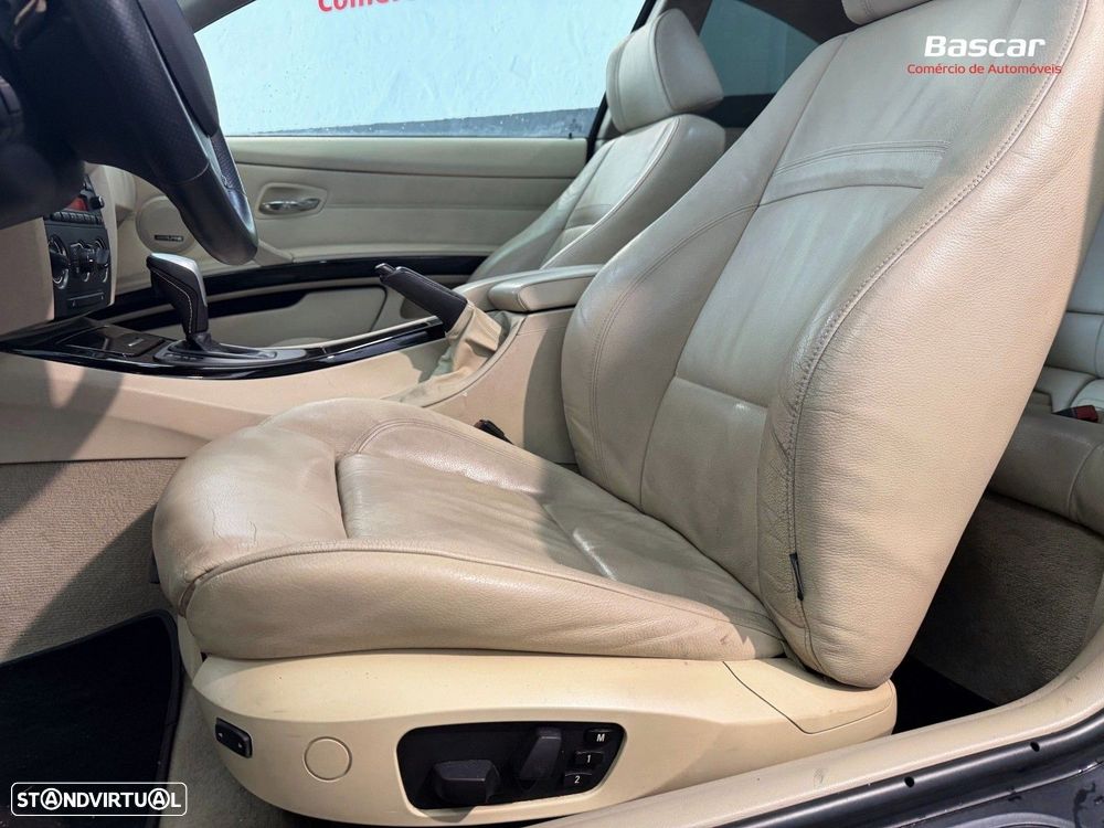 BMW 335 d Auto - 14