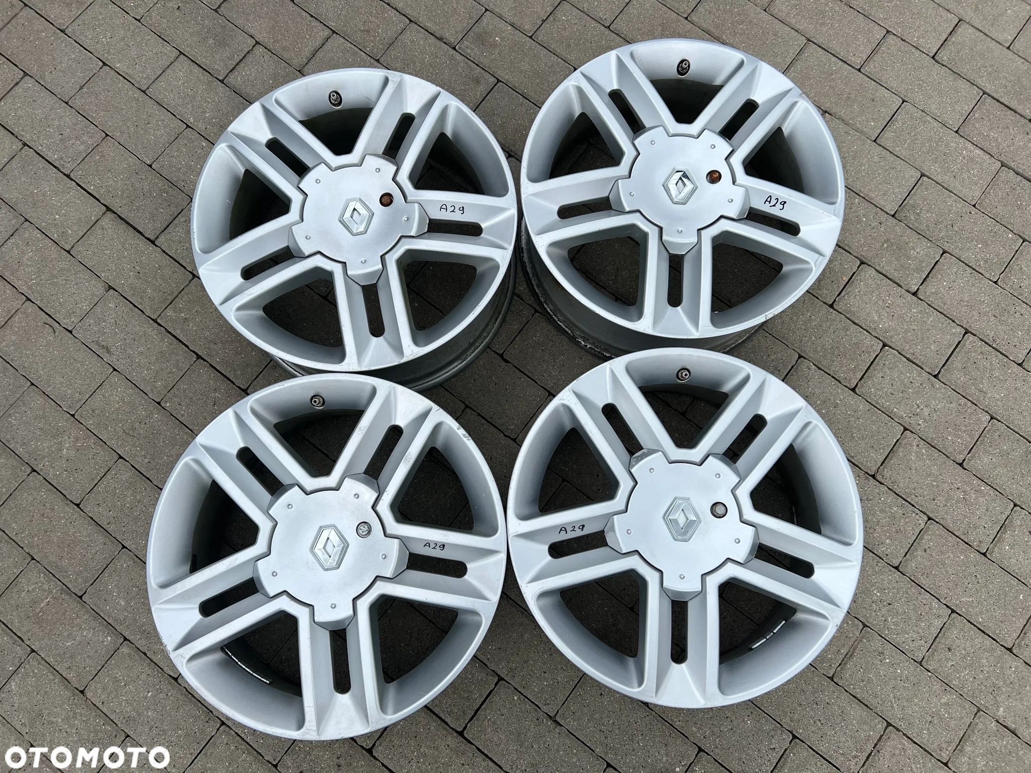 ALUFELGI RENAULT 7Jx17 ET50 5x108 8200241424 - 1