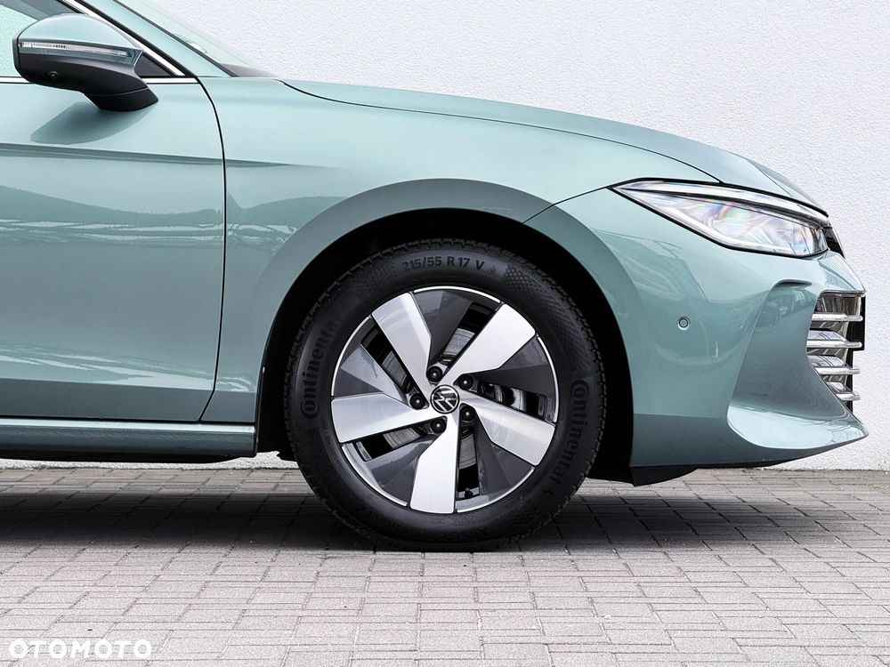 Volkswagen Passat Variant 2.0 TDI EVO Elegance DSG - 5