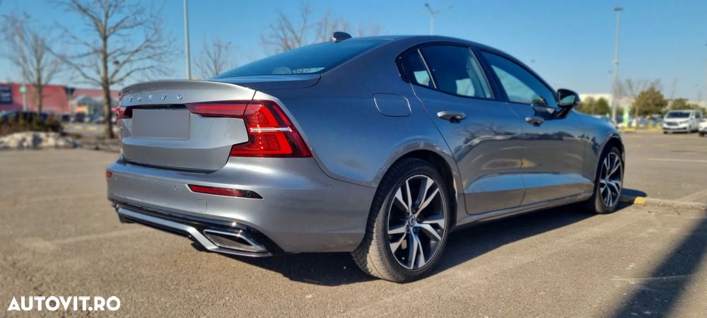 Volvo S60 T8 Recharge AWD Geartronic RDesign - 11