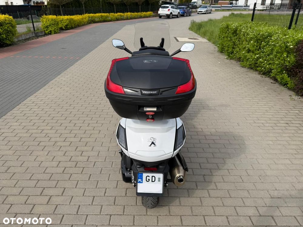 Peugeot Metropolis - 9