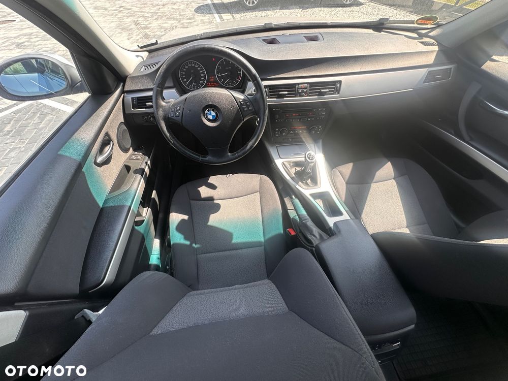BMW Seria 3 - 18