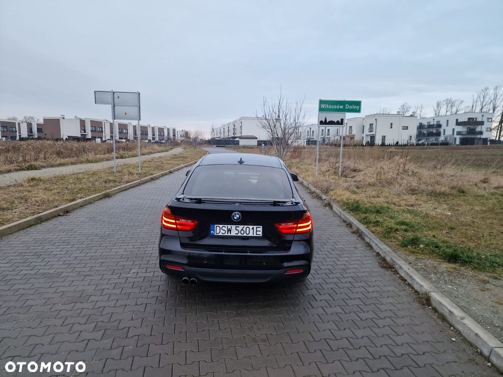 BMW Seria 3 320d Sport Line - 5