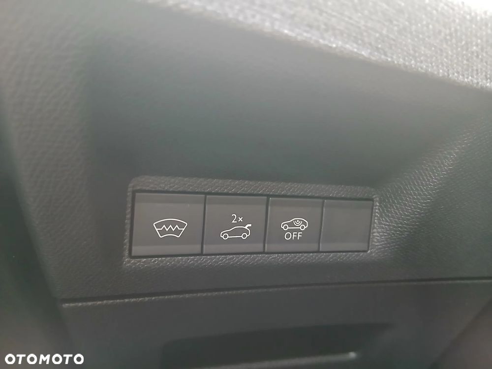 Peugeot 3008 1.2 PureTech mHEV GT E-DCS6 - 17