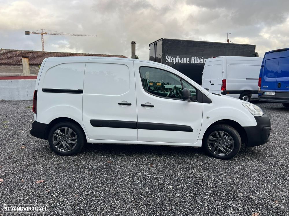 Citroën Berlingo HDI EAT8 - 12