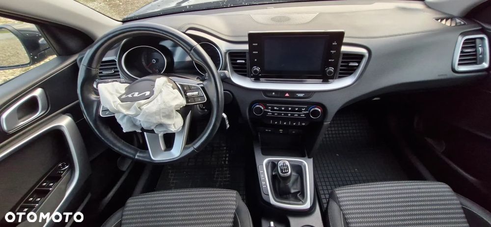 Kia XCeed 1.5 T-GDI Prestige Line - 19