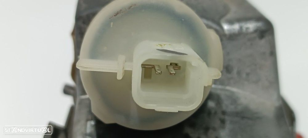 FAROLIM TRASEIRO CENTRAL PEUGEOT 208 ACCESS - 2