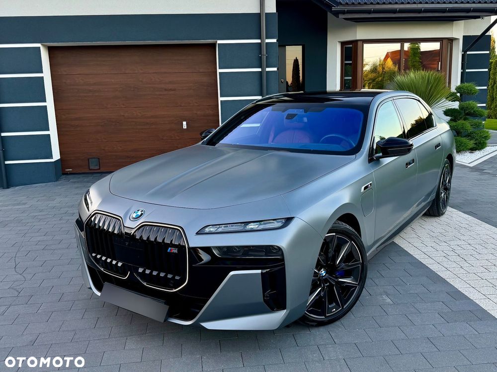 BMW Seria 7 M760e PHEV xDrive Individual Edition sport - 1