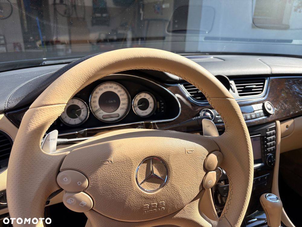 Mercedes-Benz CLS 500 - 17