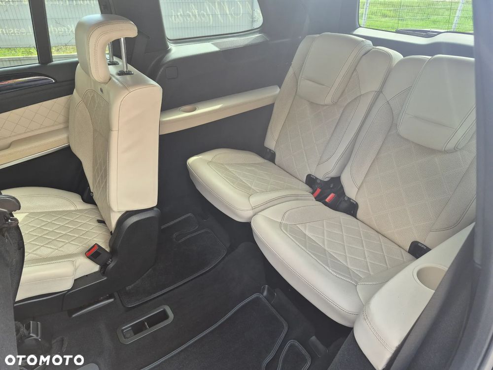Mercedes-Benz GLS - 9