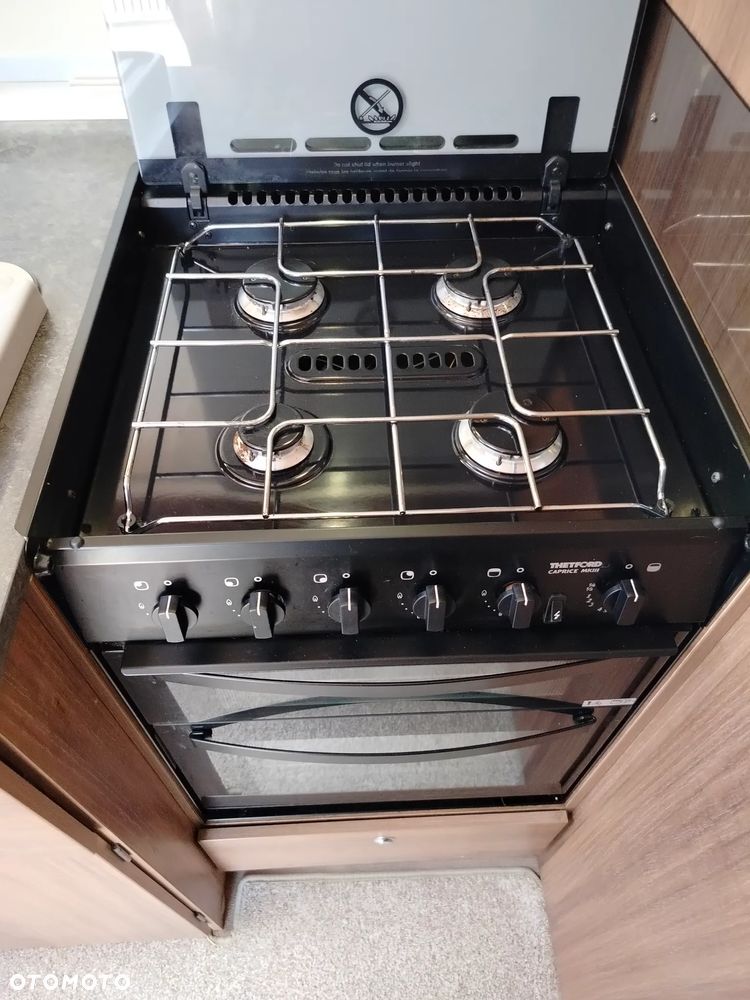 Bailey Phoenix 640 - 14