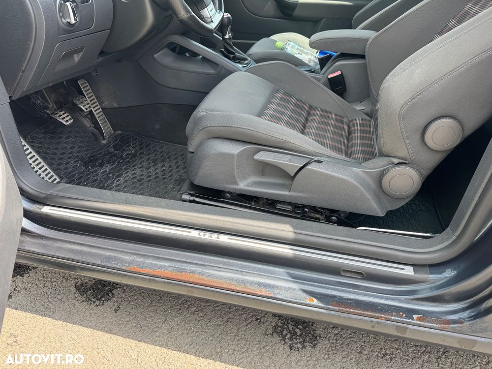 Volkswagen Golf 2.0 GTI - 10