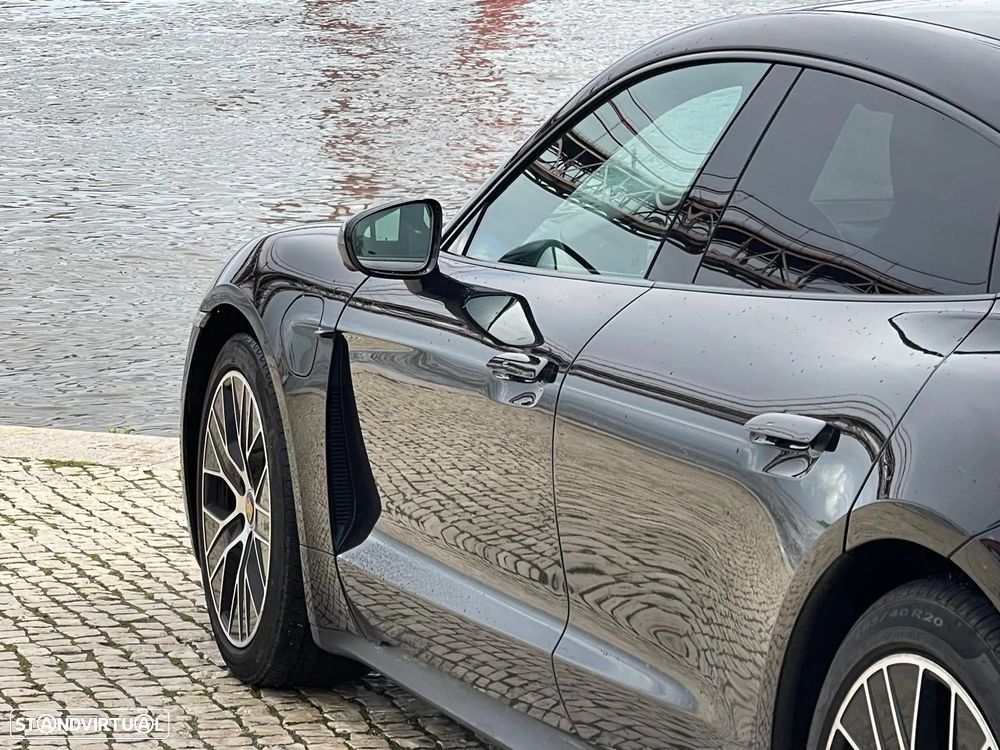 Porsche Taycan Standard - 16