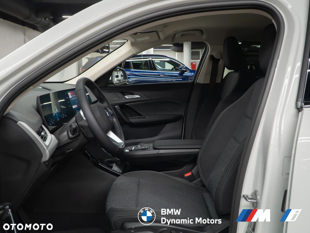 BMW iX2 eDrive20 - 14