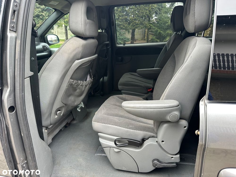 Chrysler Voyager SE 2.5L TD - 13