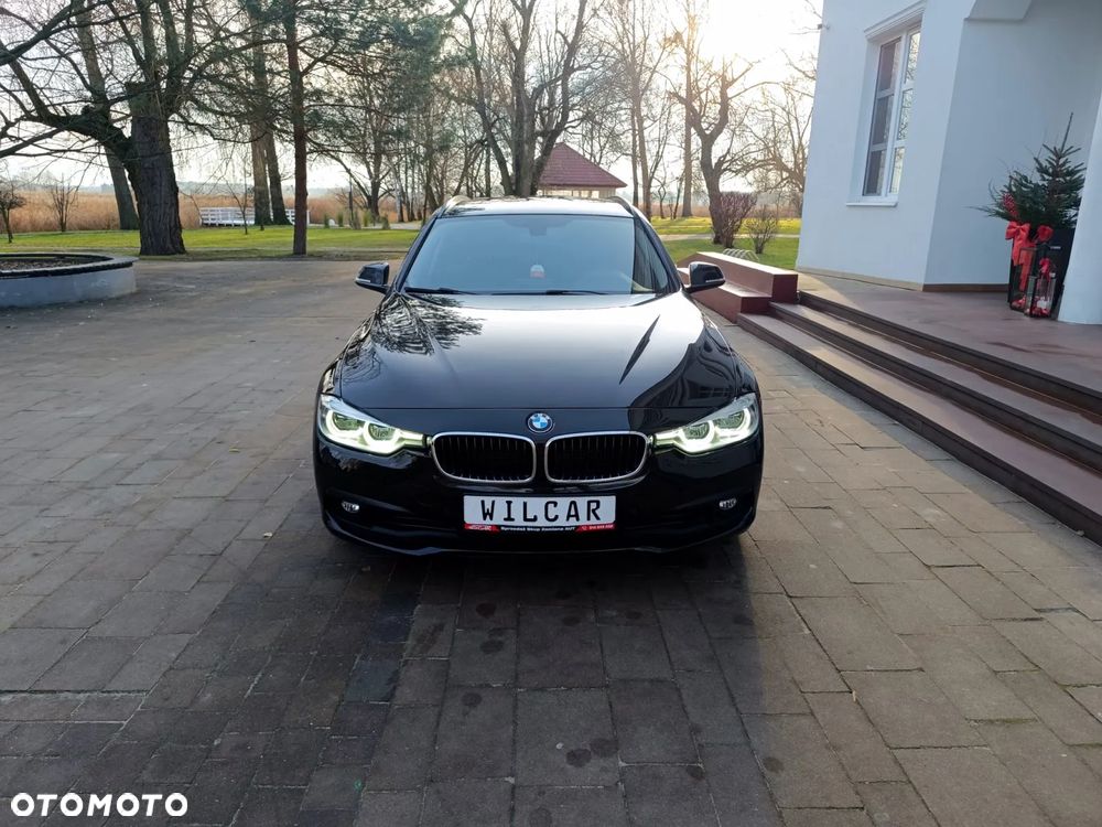 BMW Seria 3 318d DPF Edition Lifestyle - 14