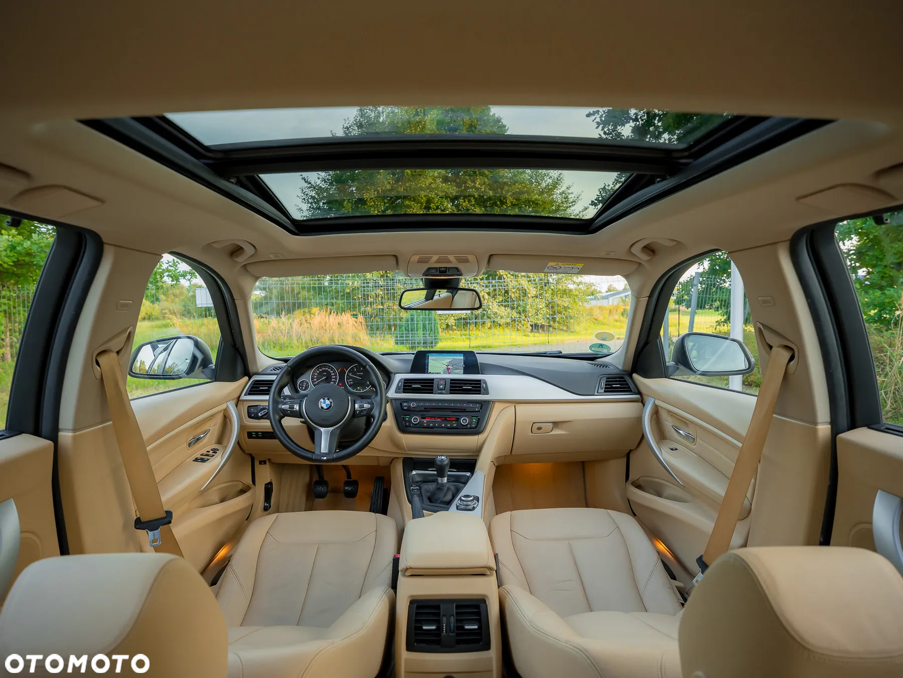 BMW Seria 3 318d xDrive Touring - 22