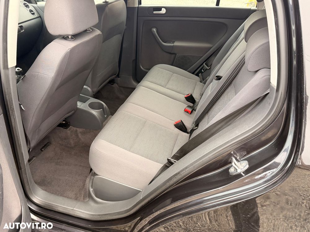 Volkswagen Golf Plus - 15