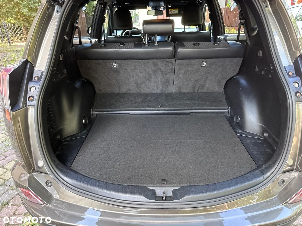 Toyota RAV4 Hybrid Premium 4x4 - 7