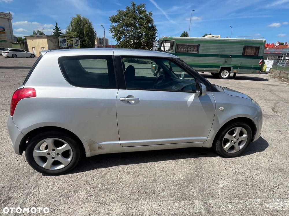 Suzuki Swift 1.3 GLX / Comfort - 9