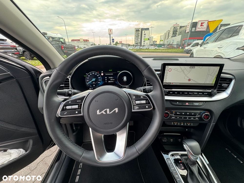 Kia Ceed 1.6 GDI PHEV Business Line DCT - 18