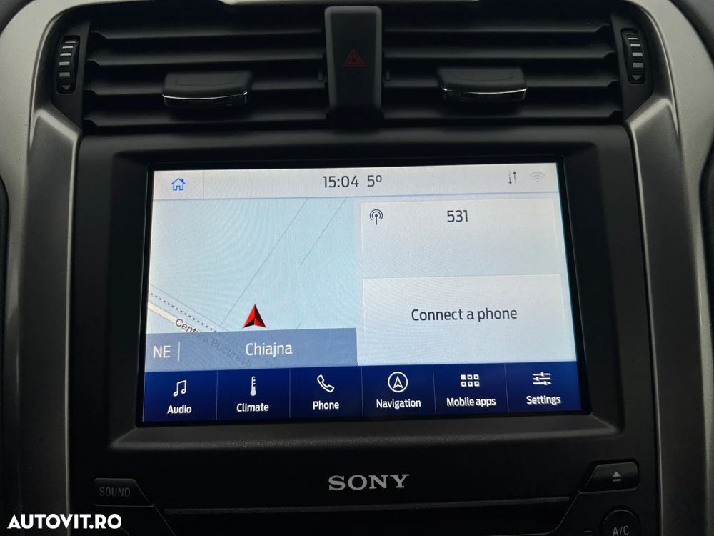 Ford Mondeo 2.0 HEV Vignale - 19