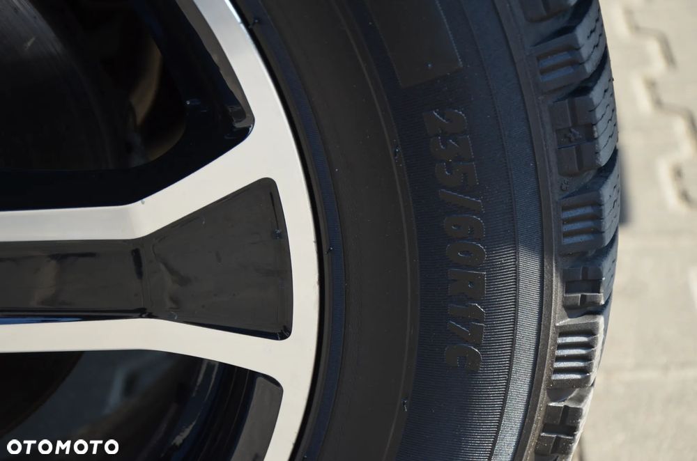 Mercedes-Benz Sprinter - 11