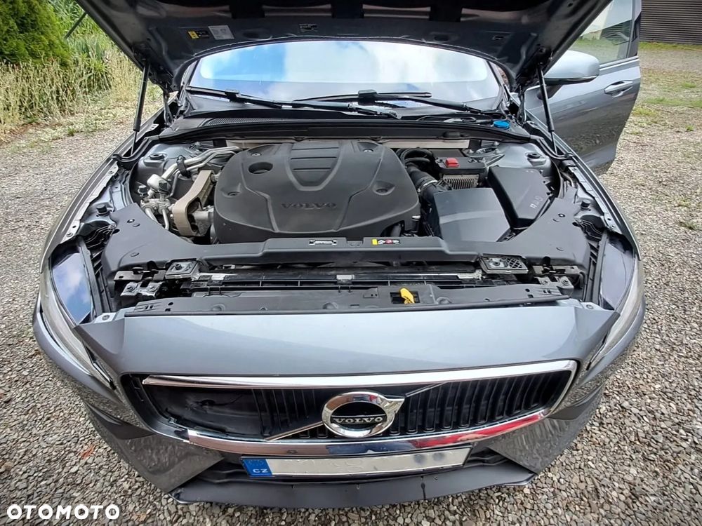 Volvo V60 D4 Geartronic Momentum - 19