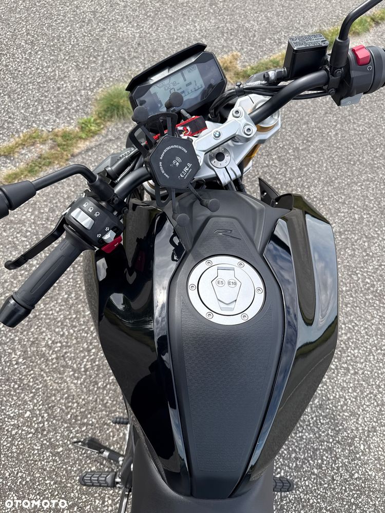 BMW G - 13