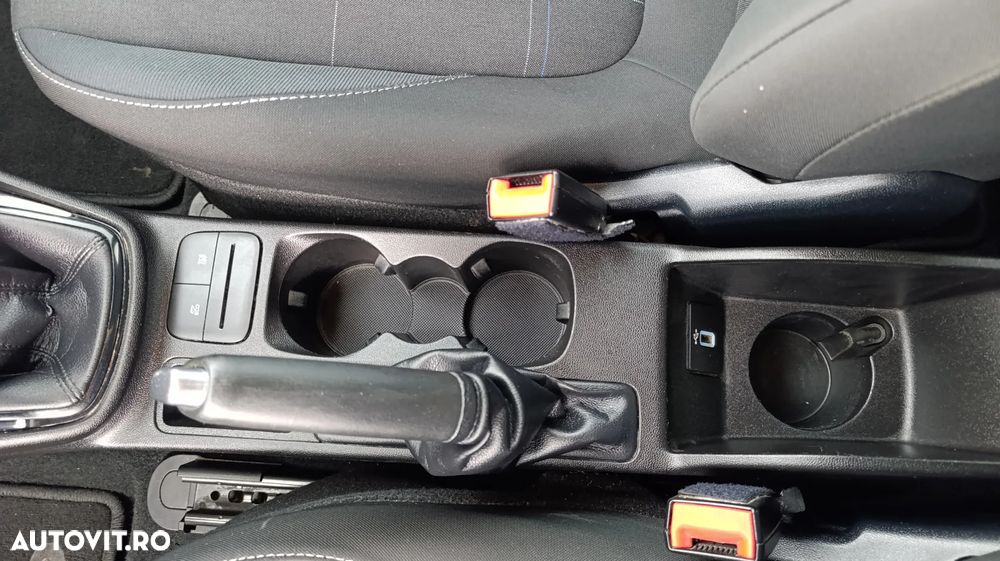 Ford Fiesta 1.5 TDCi COOL&CONNECT - 10