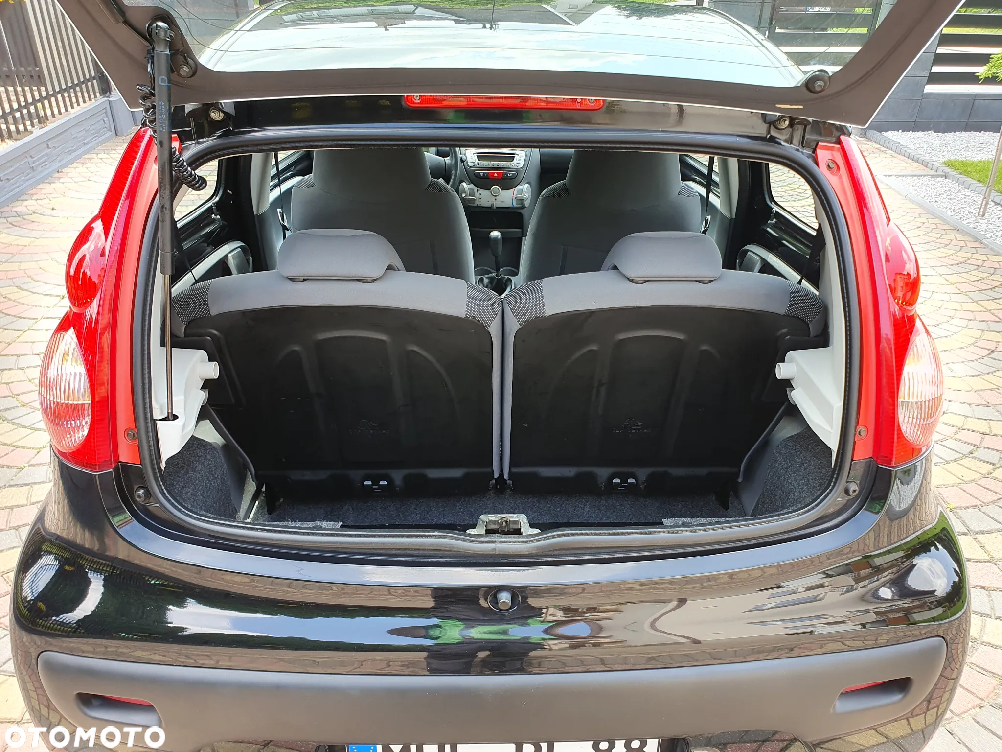 Peugeot 107 1.0 Active - 11