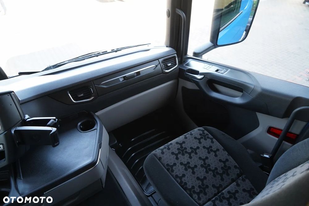 Scania R 450 / HYDRAULIKA / RETARDER / KLIMATYZACJA POSTOJOWA  / ALUFELGI / PO KONTRAKCIE SERWISOWYM / SPROWADZONA - 31