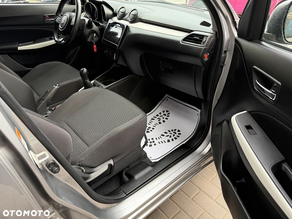Suzuki Swift 1.2 Premium Plus - 16