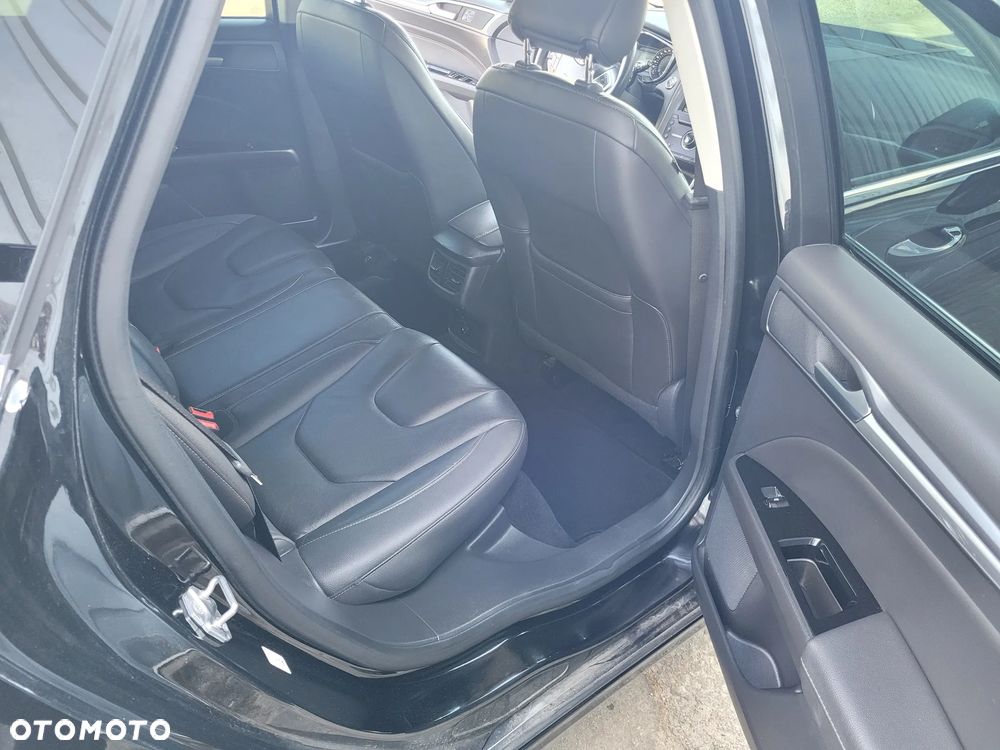 Ford Mondeo - 13