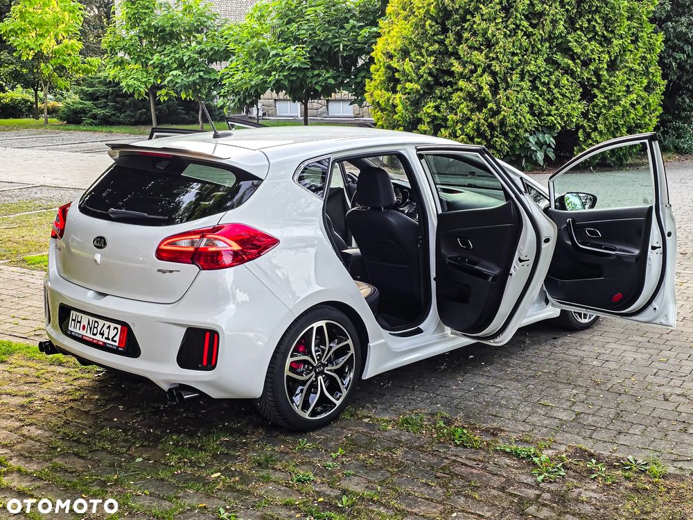 Kia Ceed - 7