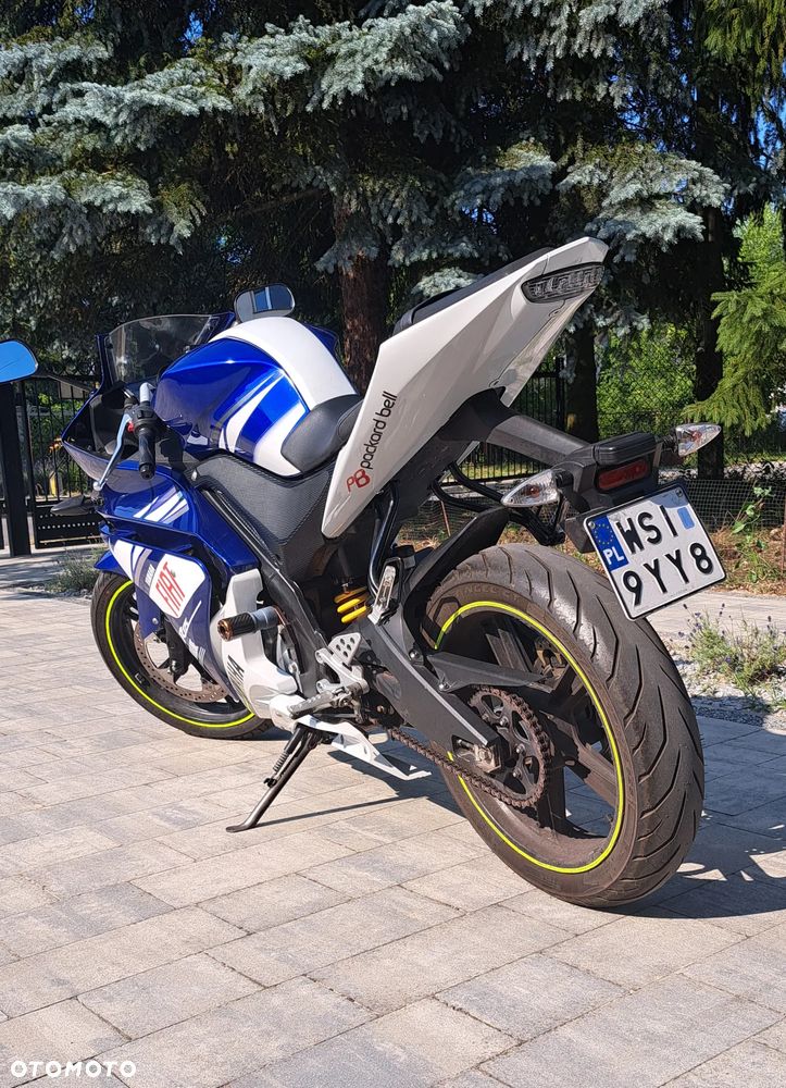 Yamaha YZF - 2