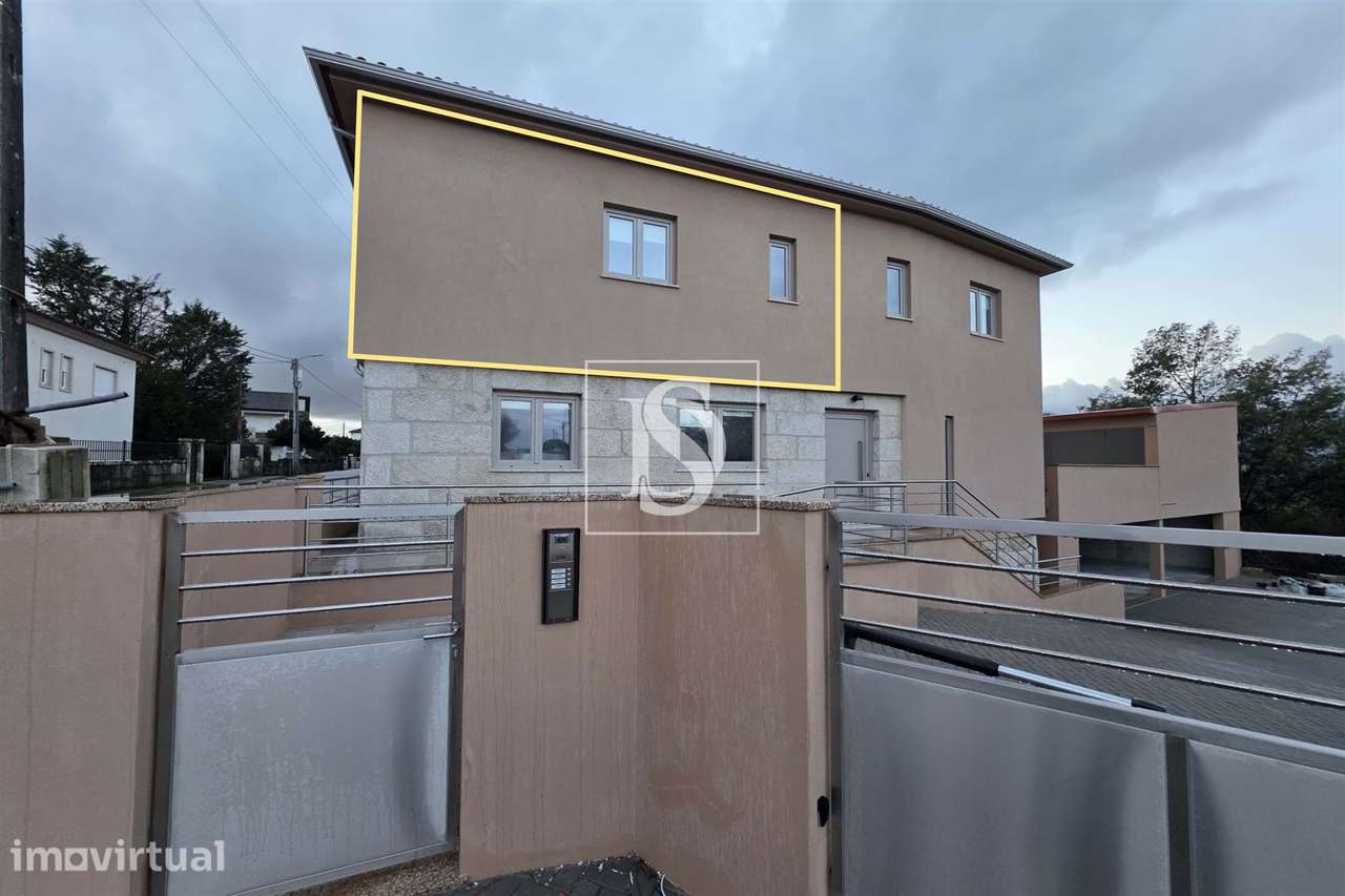 Apartamento renovado T2, no Botulho - Grande imagem: 2/13