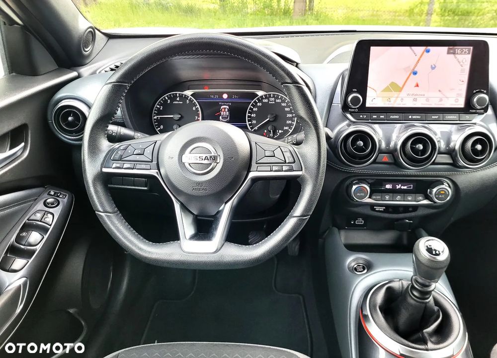 Nissan Juke 1.0 DIG-T N-Connecta - 24