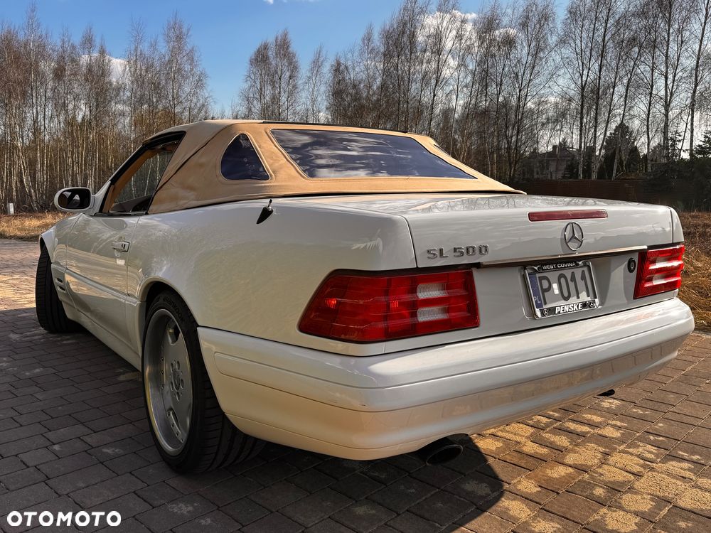 Mercedes-Benz SL - 17