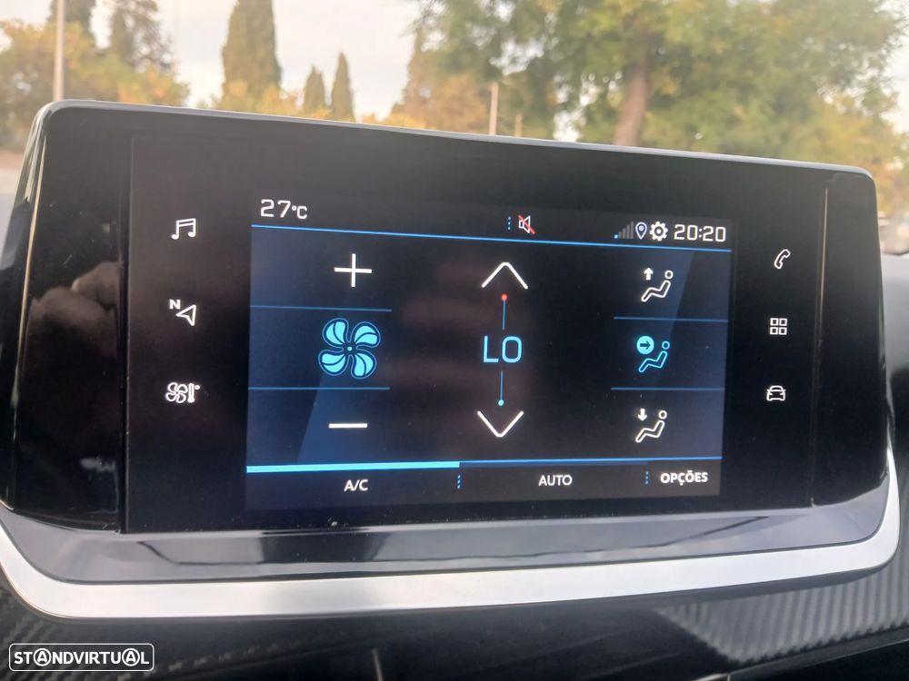 Peugeot 2008 1.2 PureTech Allure - 35
