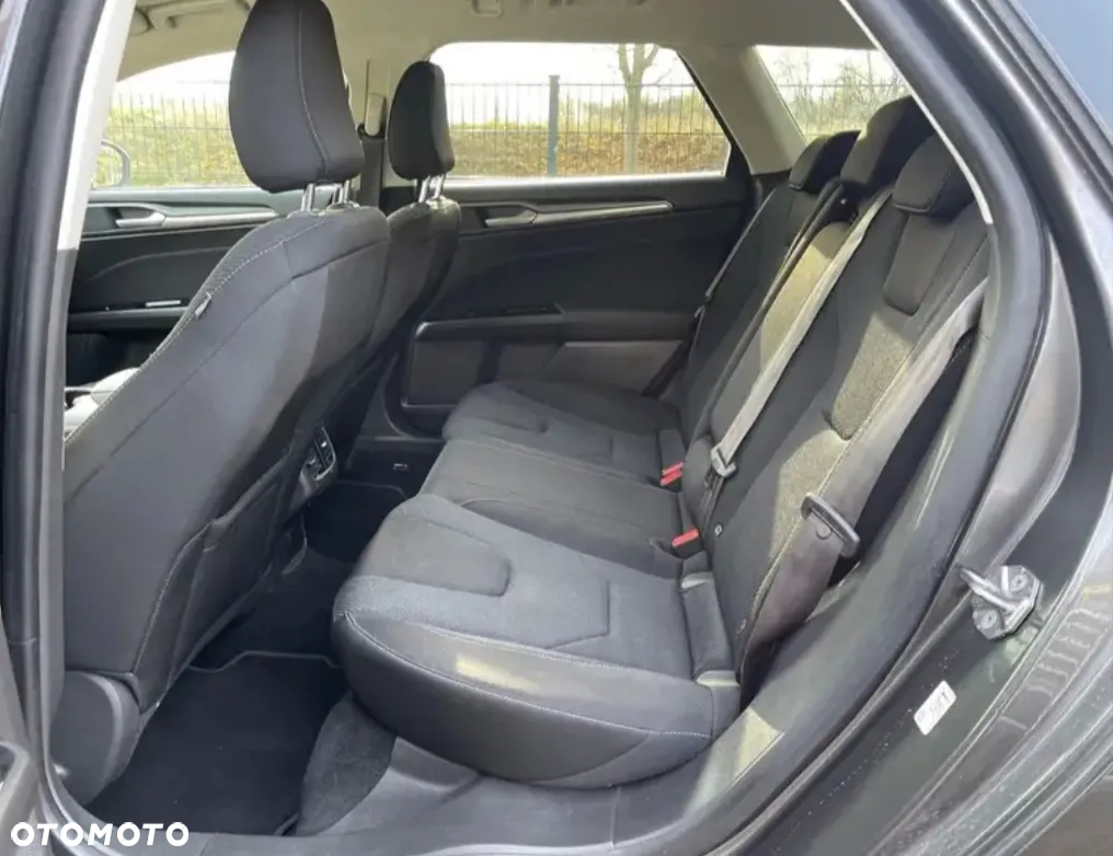 Ford Mondeo 2.0 TDCi Start-Stopp PowerShift-Aut Business Edition - 32