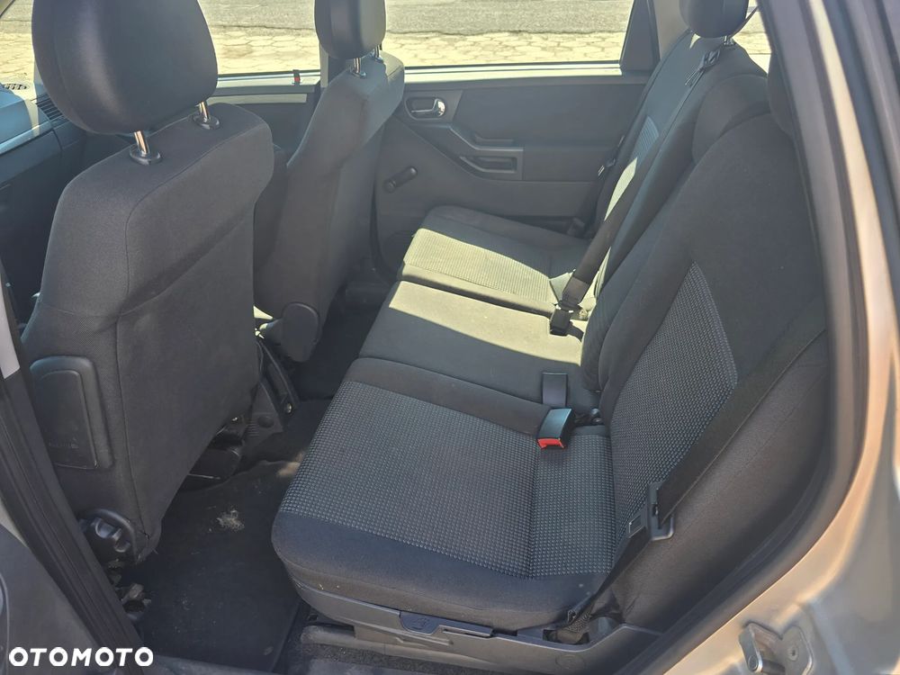 Opel Meriva - 10