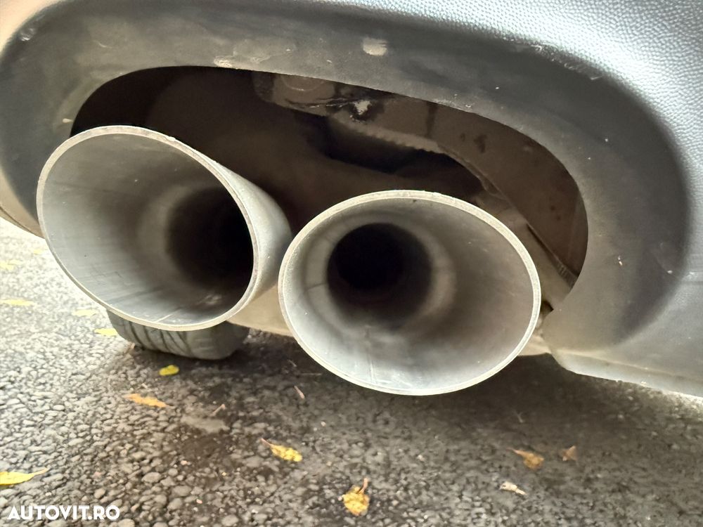 Volkswagen Passat 2.0 TDI DPF DSG Highline - 12