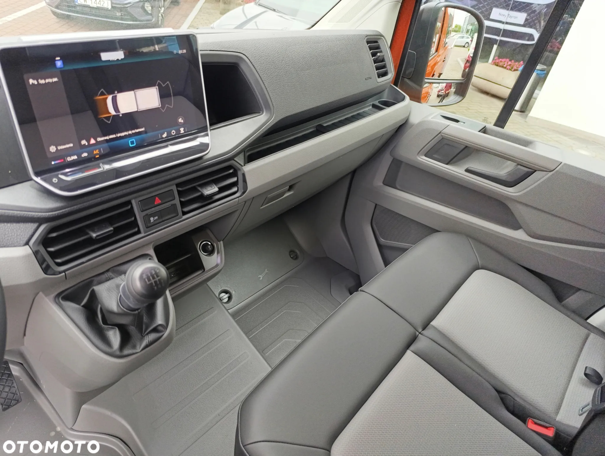 Volkswagen Crafter - 12