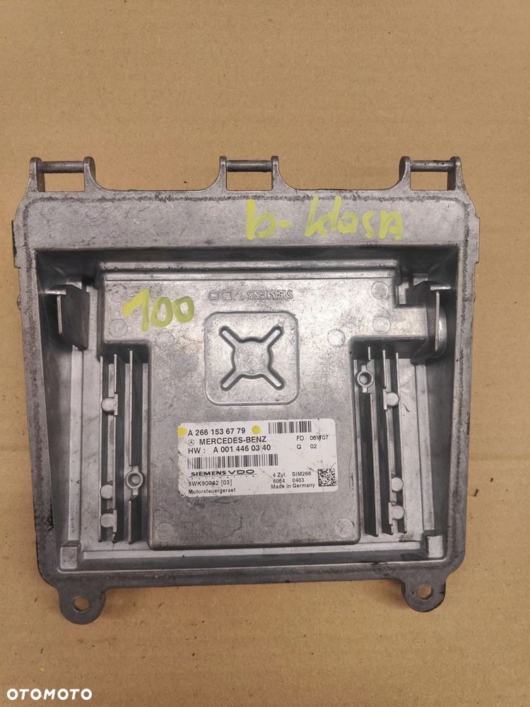 mercedes b-klasa a2661536779 sterownik silnika