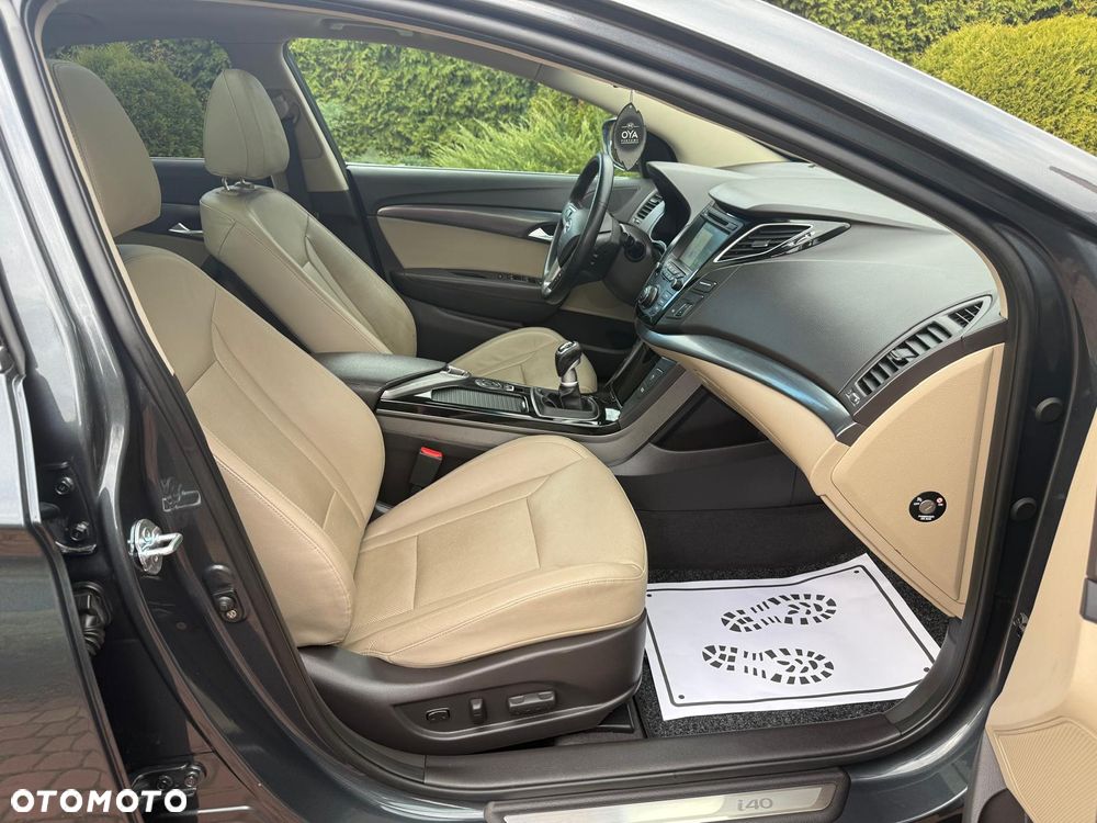 Hyundai i40 Kombi 1.7 CRDi Premium - 16