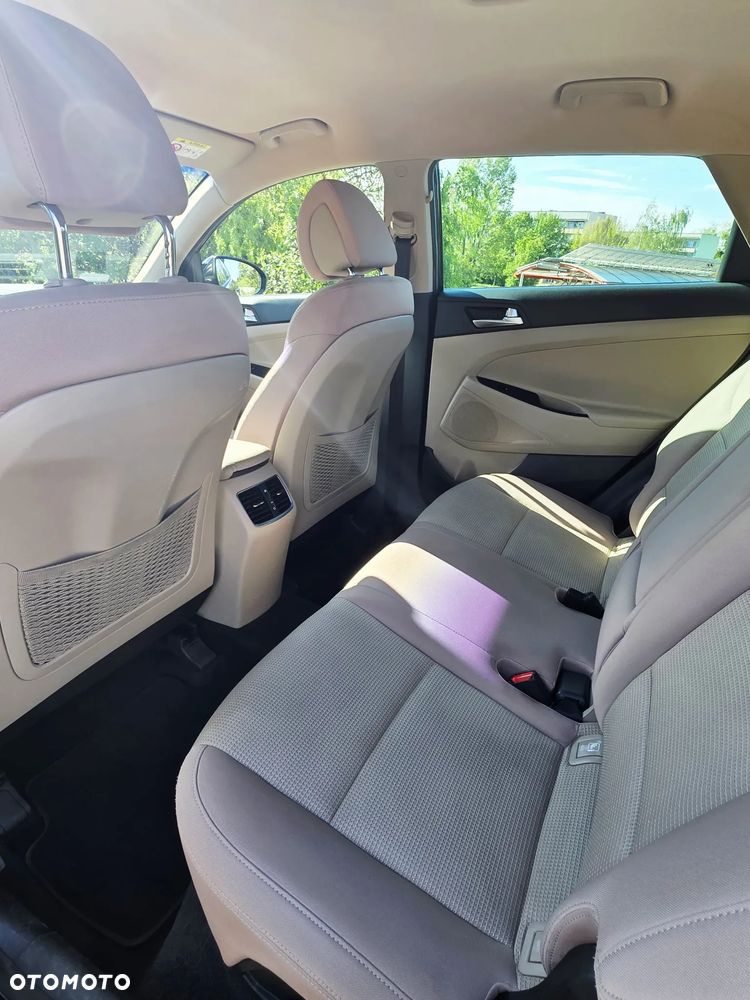 Hyundai Tucson 1.6 GDi Comfort 2WD - 22
